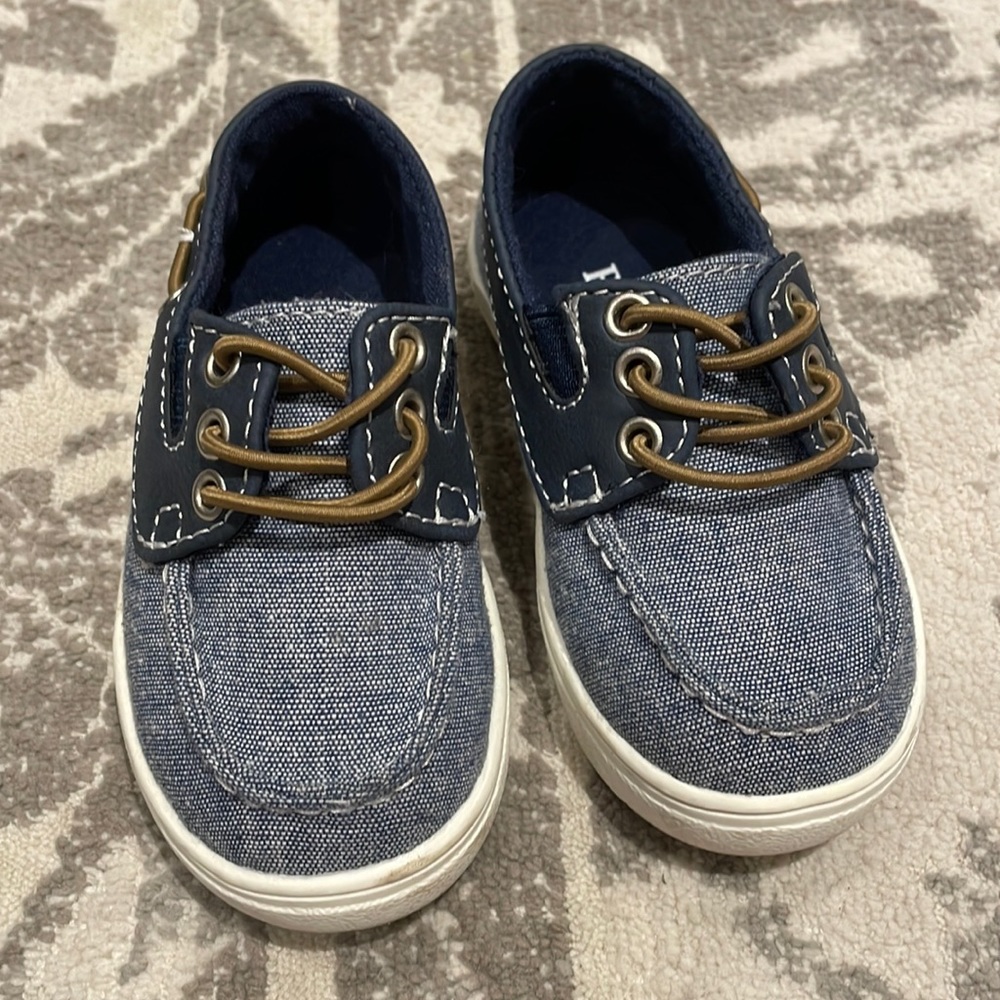 5T blue boating loafers from The Children’s Place